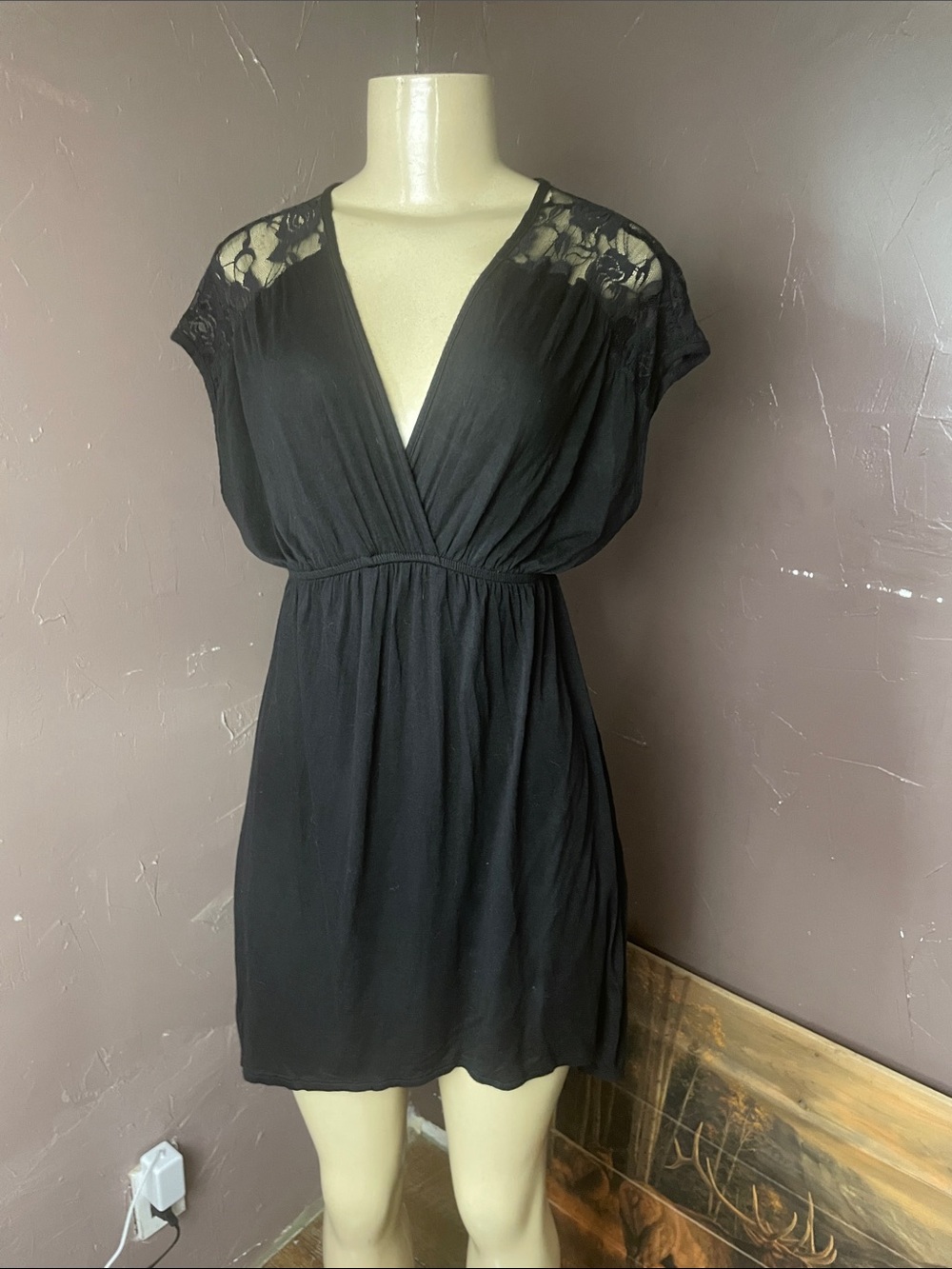 Pinc Black Lace-Shoulder Wrap Chemise